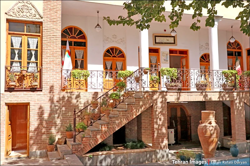 دانشجویان