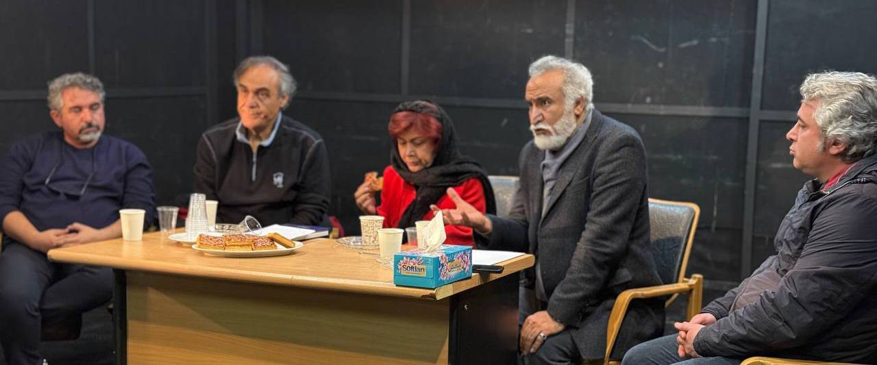 نخستین نشست تخصصی اهمیت کارگاه های صحنه و لباس تئاتر